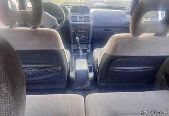 Mitsubishi Pajero 2.5 - 9
