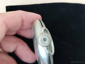 Stříbrné kapesní hodinky jeptišky s gravírovanou chaloupkou - 9