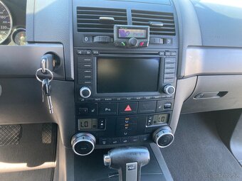 Volkswagen touareg 176kW rok 2008 - 9