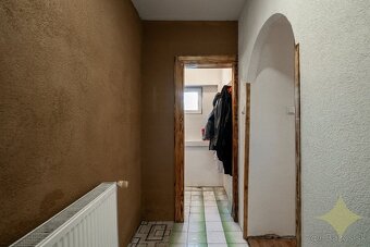 Exkluzívne na predaj rodinný dom s pozemkom o rozlohe 750m2 - 9