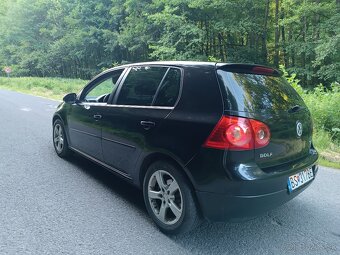 Predám Volkswagen golf 5 1.6 fsi - 9