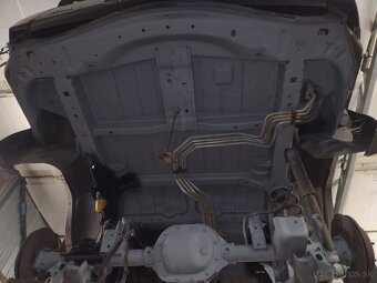 Jeep commander 3.0 crd - 9