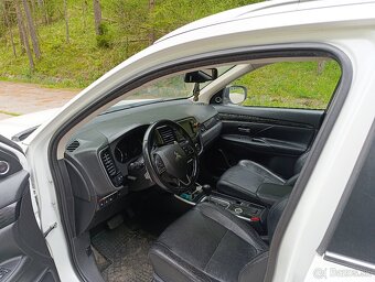 Mitsubishi Outlander INSTYLE - 9