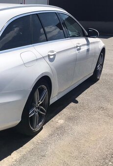 Mercedes-Benz E trieda Kombi 220d 4matic AMG - 9
