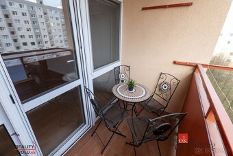 ZNÍŽENÁ CENA Na predaj nádherný 3 izbový byt, kompletná r - 9
