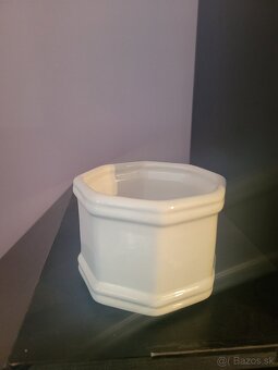 Biele vázičky a popolník - 9