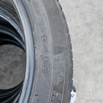235/45 r18 Michelin - 9