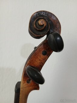 Staré husle - 9
