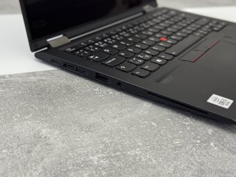 Lenovo Yoga X13 • i5 • SSD • Dotyk • Win11 • SK klávesnica - 9
