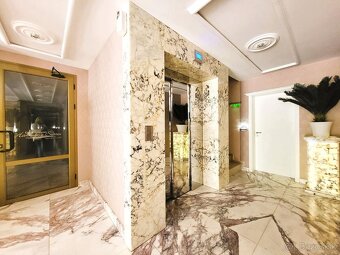 Atraktívny apartmán pre pohodlné a štýlové bývanie - 9