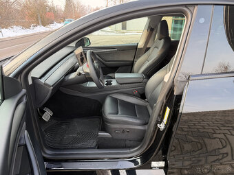 Tesla Model Y DUAL MOTOR 4x4 PERFORMANCE - 9