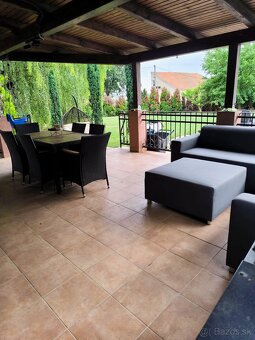 Rodinný dom s bazénom 10 min. od Levíc - 9