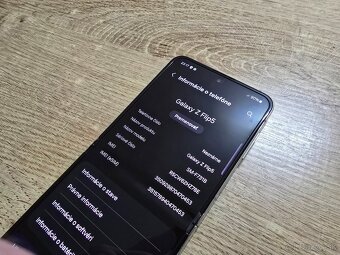 Samsung flip 5 256gb v top stave bez znamok pouzivania bol i - 9