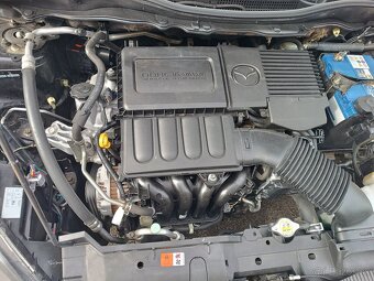Predám Mazda 2 1,3 i benzín manual - 9