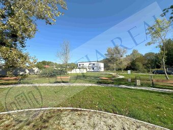 PREDAJ: priestranný 5-izbový rodinný dom; DOKONČENIE na kľúč - 9