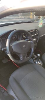Predám Peugeot 301 automat. 1.2 benzín. - 9