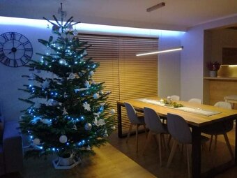 Jedálenský dubový stôl - 9