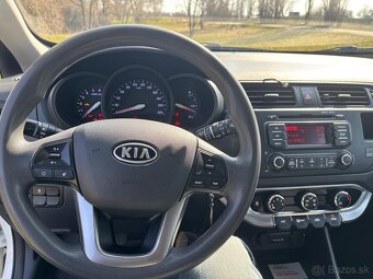 Kia Rio - 9