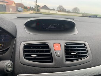 Renault Fluence 1.5 dci - 9