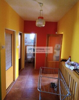Predám poschodový rodinný dom s veľkým pozemkom Dolný Ohaj - 9