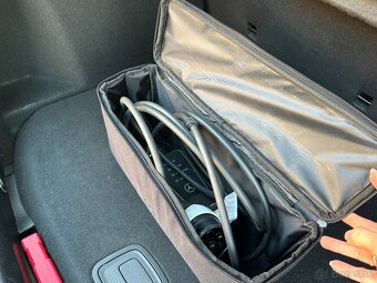 Na predaj: Mercedes-Benz A 250e PHEV - 9