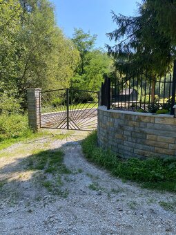 STAVEBNÝ POZEMOK so stodolou ZAHURA (Spišské Vlachy) - 9