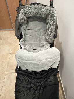 Britax B- Motion Plus - 9