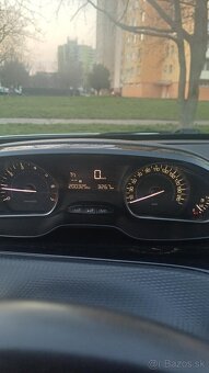 Peugeot 208 6/2018 Nová TK+EK do 2/2028 - 9