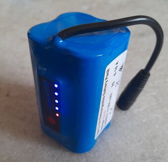Zavažacia zakrmovacia lodka s GPS a farebným sonarom - 9