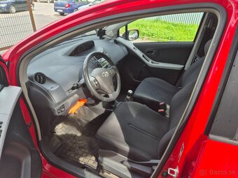 Predám Toyota Yaris 1.0I VVT-i Active - 9
