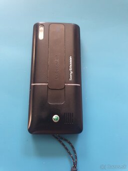Sony Ericsson k770i - 9