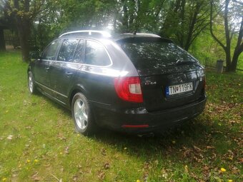 Škoda superb combi 2.0 TDI CR 125kw 4x4 rok 2012 - 9