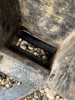 Predám funkčnú sečkovicu tovarenskej výroby - 9