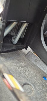 Predam na škodu octavia 1 viac  dielov - 9