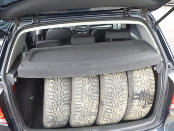 Volkswagen Golf 1,4i 16v 2010 - 9