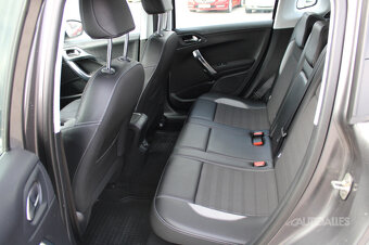 Peugeot 2008 1,2 e-THP 81 kW ALL - 9