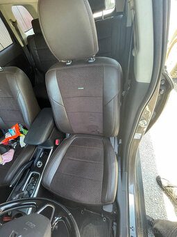 Outlander 2,0 Mivec Intense CVT 4WD 100rokov - 9