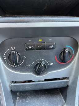 Peugeot 307 - 9
