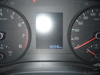 Predám KIA RIO  1,2   r.v. 2021 - 9