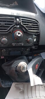Renault - 9