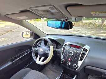 Predám Kia Ceed Combi Faclieft 1.4 66kw Benzin r.v.2010 - 9