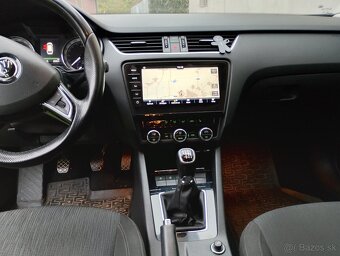 j Skoda Octavia Combi - 9