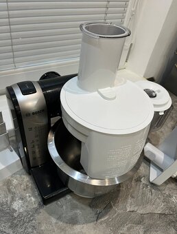 Bosch MUM 48A1/05 kuchynský robot plus príslušenstvo - 9