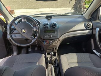 Chevrolet Aveo - 9