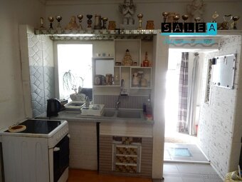 Slnečný rodinný dom, 120 m2, letná kuchyňa, rekonštrukcia, H - 9