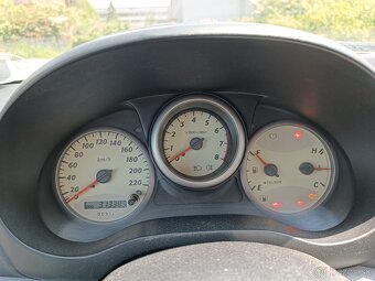 Toyota RAV 4 - 9