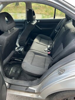 Volkswagen Bora 1.6 16.V - 9