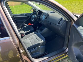Volkswagen Tiguan - 9