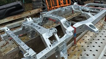 Rám - Rámy na Navara D40 / D22 / Hilux / L200 / Nissan Path - 9