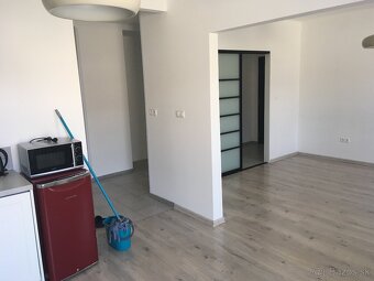 Prenájom dvojizbového bytu - 9